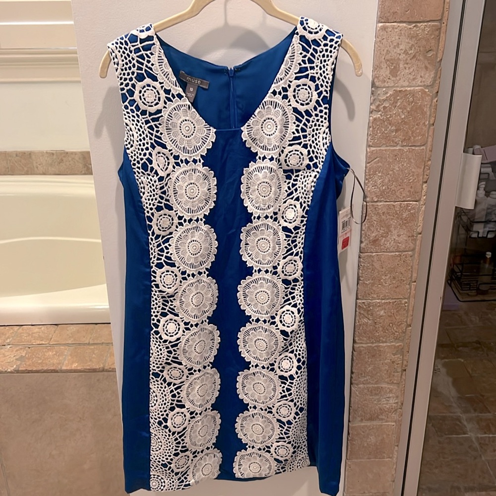 Muse dress, new with tags, never worn, size 10